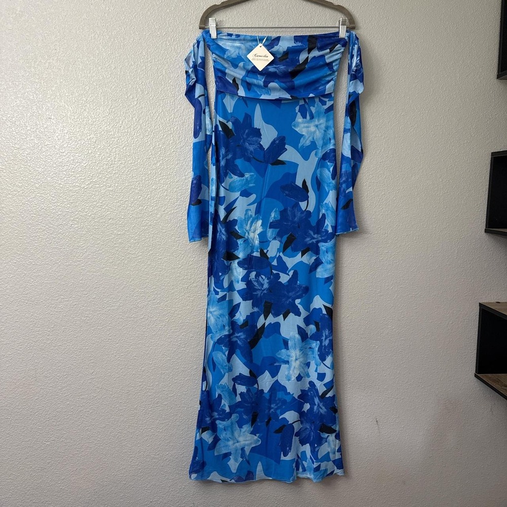 Caracilia Blue Floral Strapless Tube Maxi Dress with Off-The-Shoulder